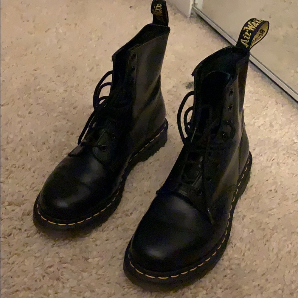 Matte Black Lace-Up Dr. Martens
